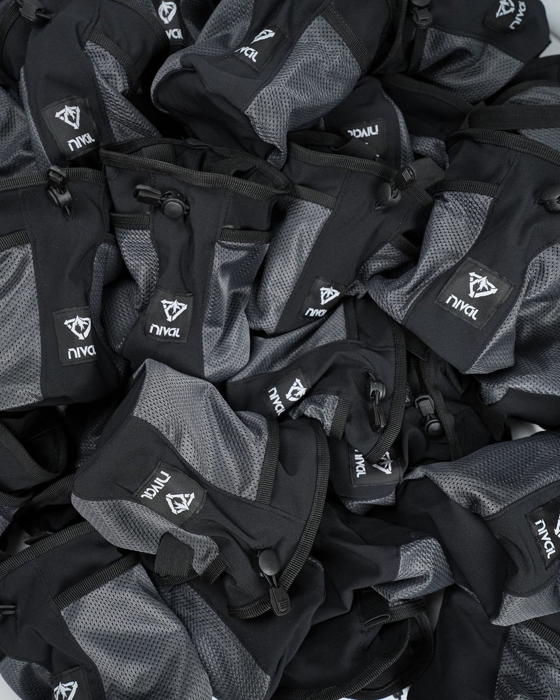 Sac à Magnésie Upcyclé Explorer [noir/cargo]